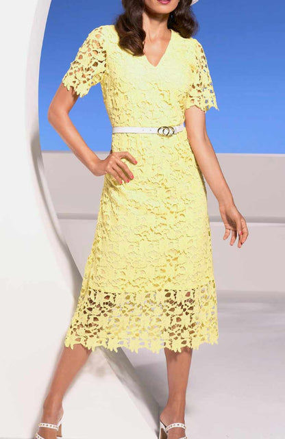 Ashley Brooke Spitzenkleid, zitrone